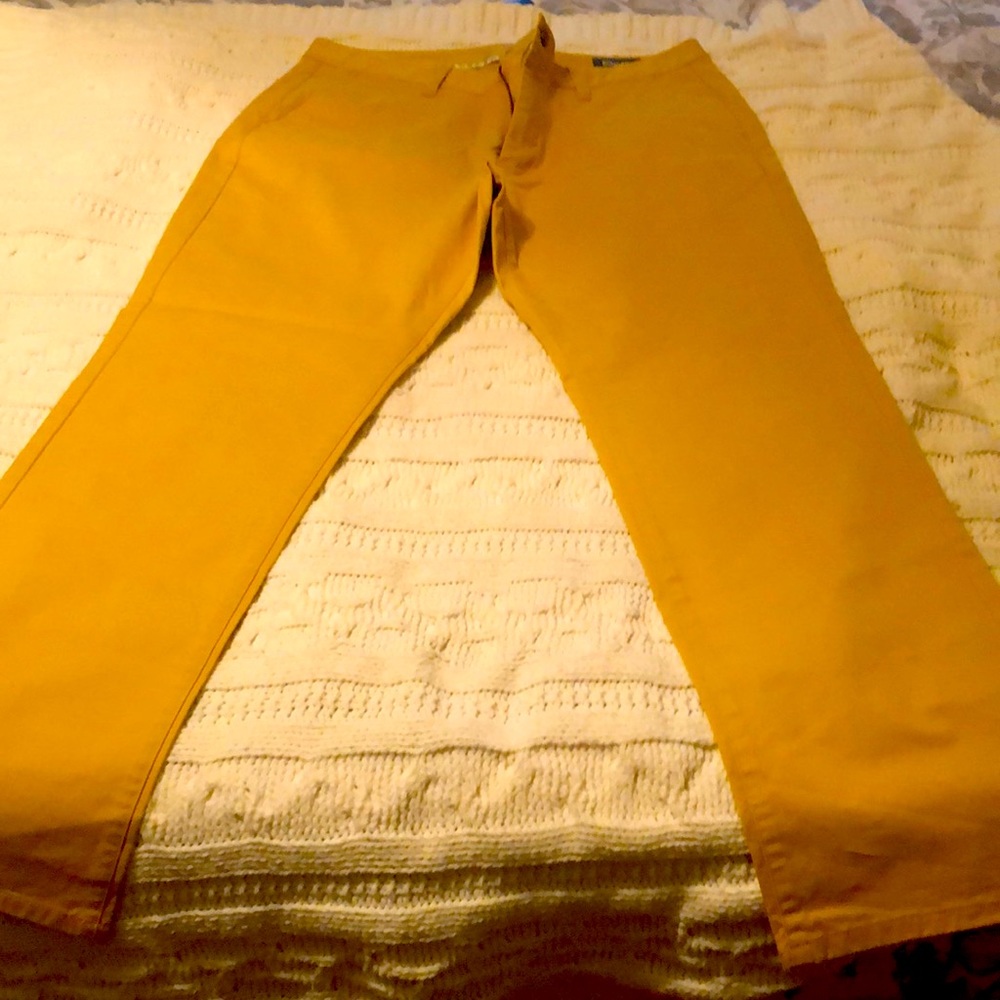 Bonobos straight fit 36x32 gold chinos